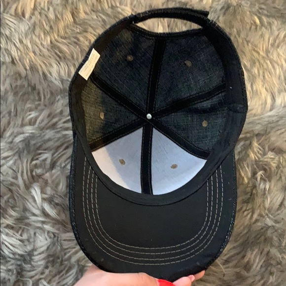 cap hat - Picture 3 of 3